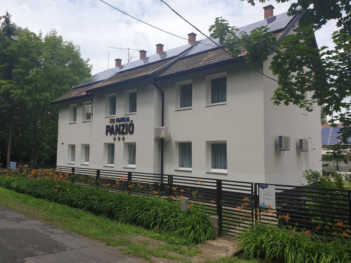 Bed and breakfast Kid Familia Panzio Balatonszarszo Extérieur photo